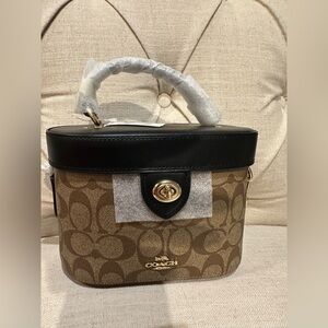 Coach Kay Crossbody-Signature Print